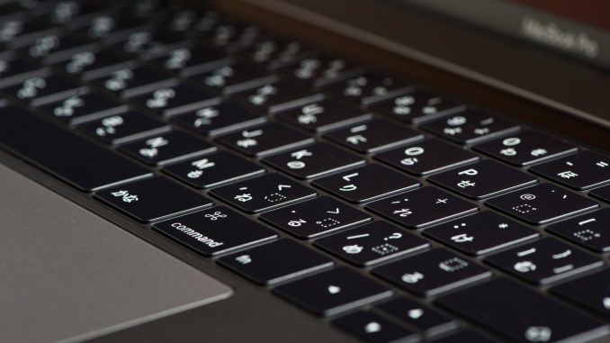 画像:Macbookproキーボード